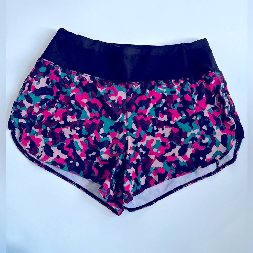 Athleta Running Free 3.5” Printed Shorts Multicolor Size S